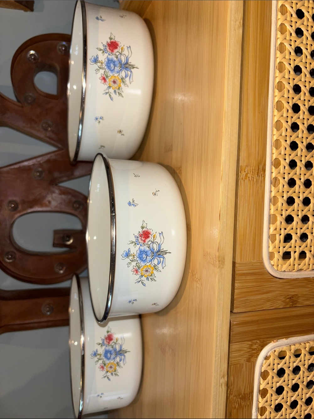 Vintage Tabletops Unlimited "Bouquet" Enamel Nesting Bowls - Set of 3